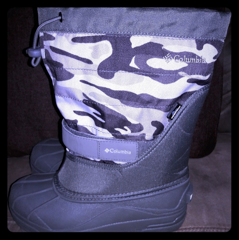 Columbia hiking boots